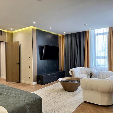 Donatello Boutique Hotel Almati Kültér fotó
