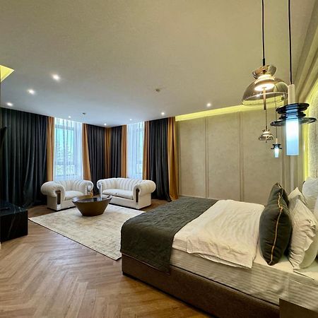 Donatello Boutique Hotel Almati Kültér fotó