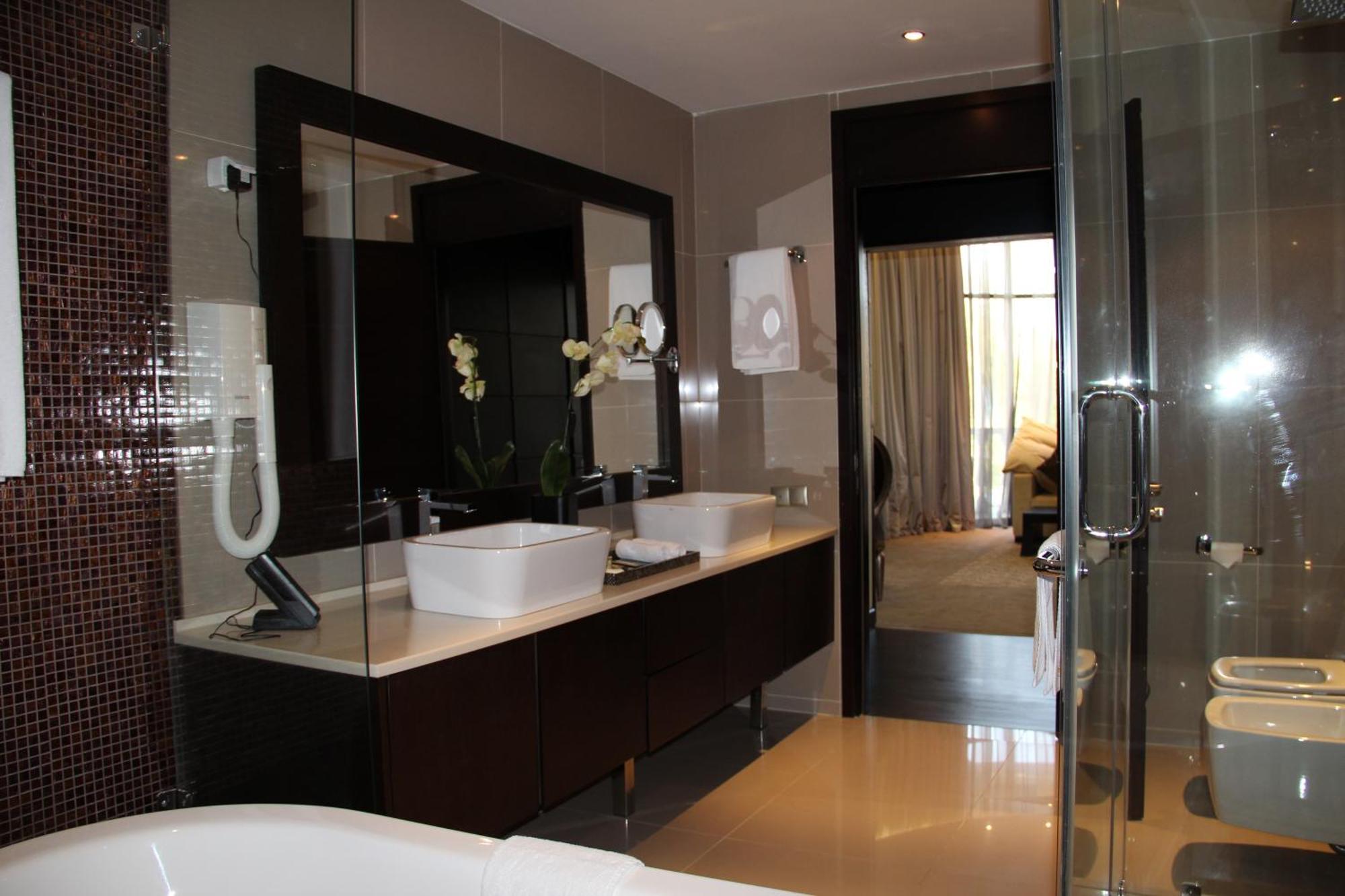 Donatello Boutique Hotel Almati Kültér fotó