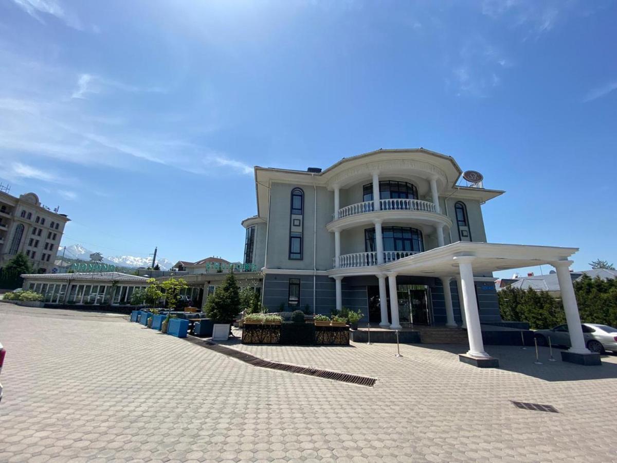 Donatello Boutique Hotel Almati Kültér fotó